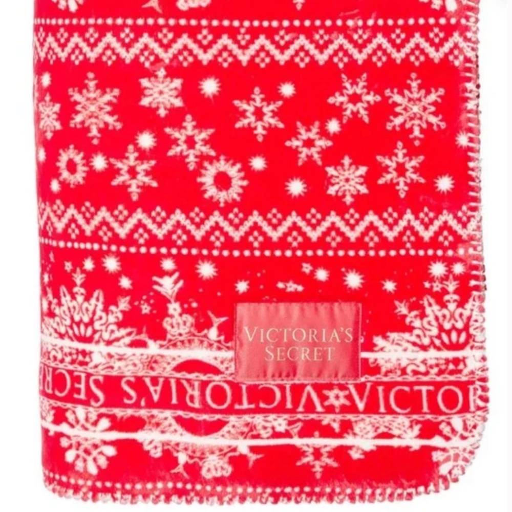 NEW Victorias Secret Red/White Throw/Blanket 50x60"
